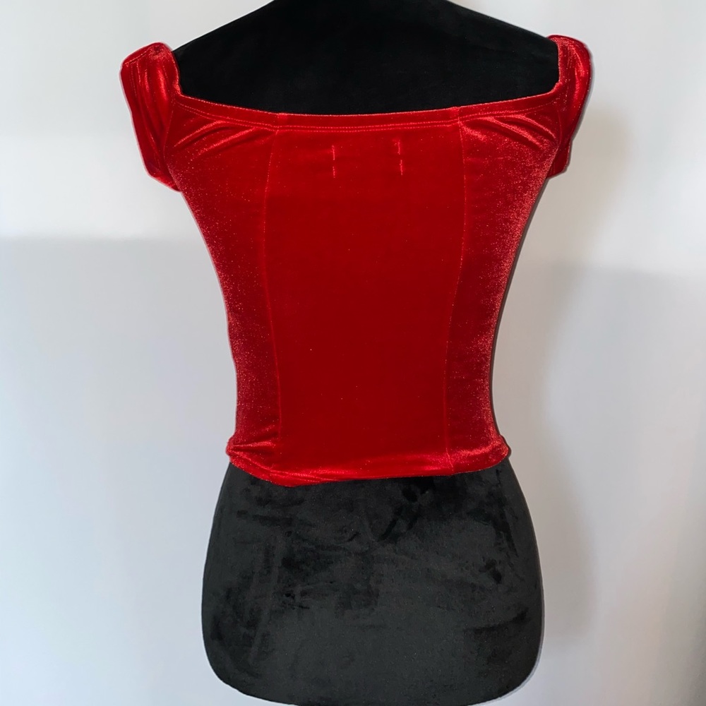 Vibrant top ! - Picture 2 of 5